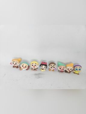 Disney Doorables Snow White and Seven Dwarfs Used Condition Toys. 